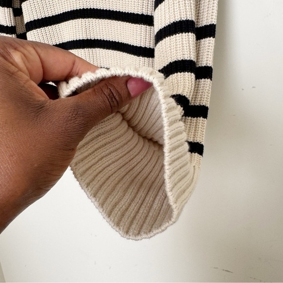 Stripes knit Sweater - Picture 10 of 13